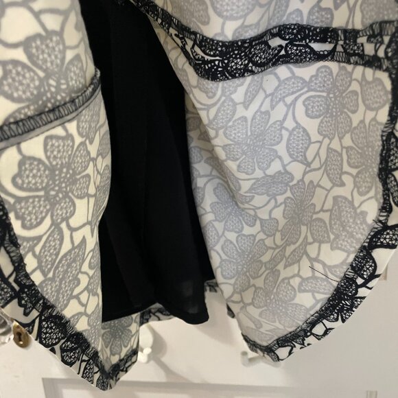 Under Skies black and white floral midi lined dress Size S - Picture 6 of 8